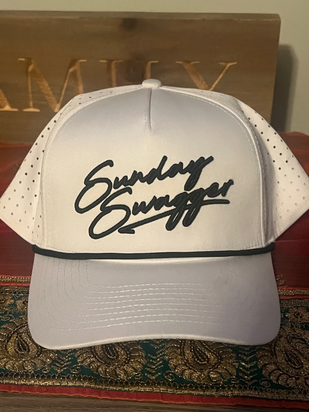 Sunday SWAGGER SNAPBACK HAT - WHITE